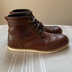 Crevo Boardwalk Wingtip Men’s Boots Size 9